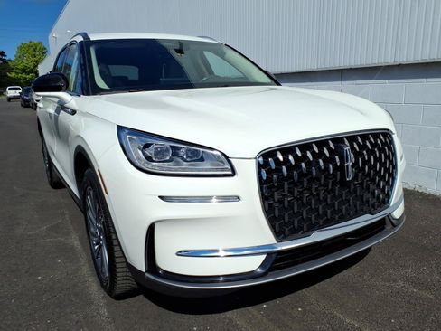 Certified 2023 Lincoln Corsair Reserve AWD/4WD image 1