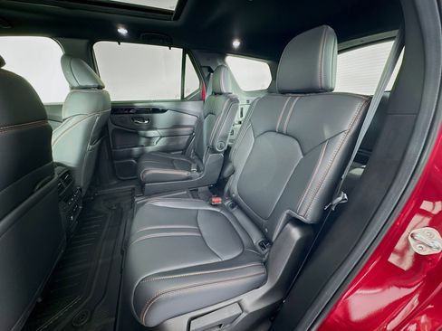 New 2025 Honda Pilot TrailSport image 24