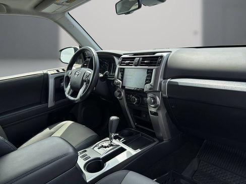 Used 2023 Toyota 4Runner SR5 Premium w/ Moonroof Package RWD image 16
