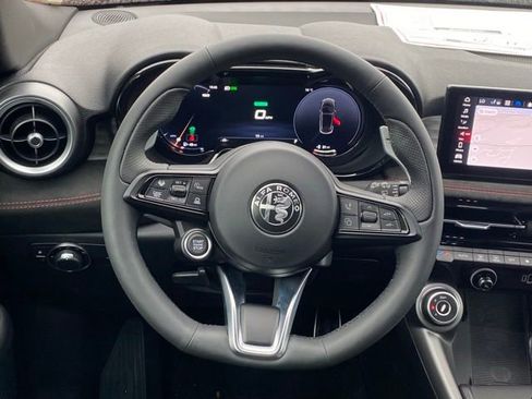 New 2024 Alfa Romeo Tonale Veloce w/ Active Assist Package image 47