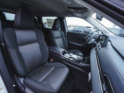 New 2026 Mitsubishi Outlander ES image 42