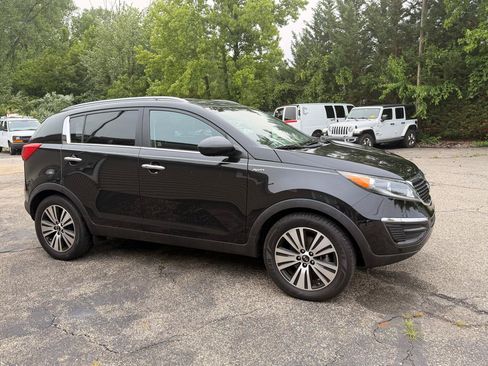 Used 2016 Kia Sportage EX AWD/4WD image 9