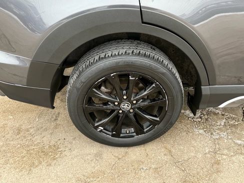 Used 2018 Toyota RAV4 Adventure image 46