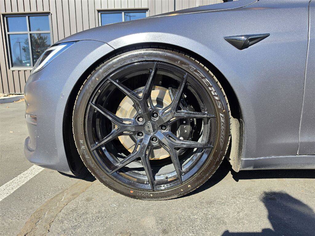 Used 2022 Tesla Model S Plaid AWD/4WD image 11