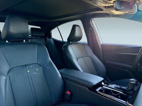 Used 2025 Toyota Camry XSE image 31