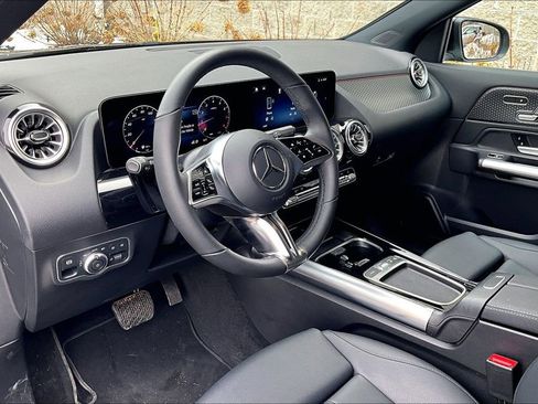 Used 2026 Mercedes-Benz GLA 250 4MATIC image 13