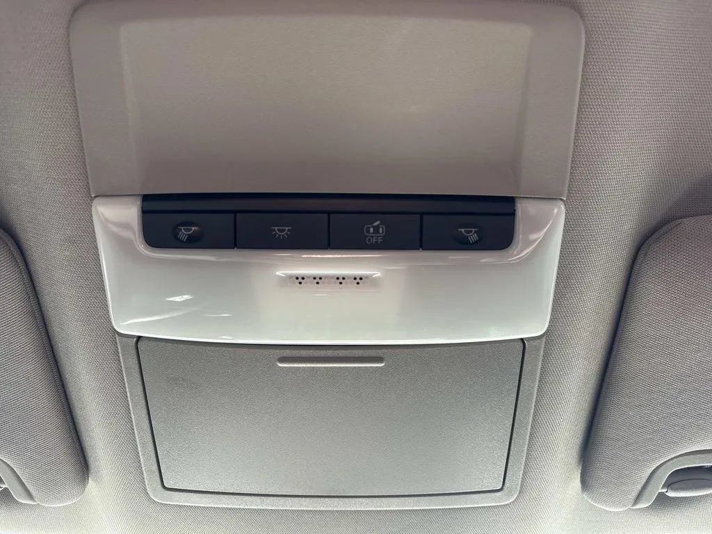 Used 2024 Nissan Altima 2.5 S FWD image 16