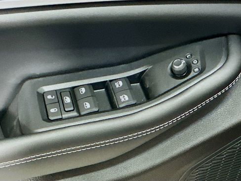 New 2026 Jeep Grand Cherokee Altitude AWD/4WD image 13
