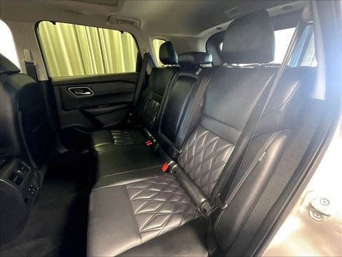 Used 2023 Nissan Rogue Platinum w/ Platinum Premium Package AWD/4WD image 15