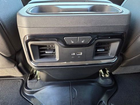 Used 2022 GMC Sierra 1500 AT4 w/ AT4 Premium Package image 17