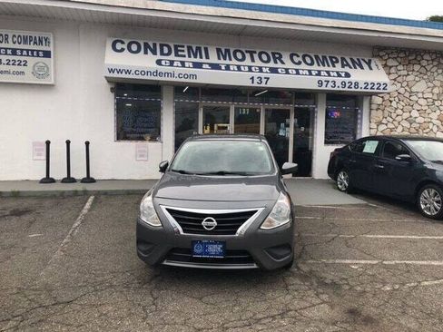 Used 2017 Nissan Versa SV FWD image 16