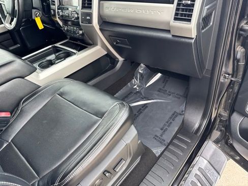 Used 2019 Ford F450 Lariat w/ Chrome Package AWD/4WD image 21