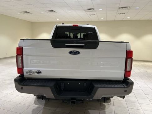 Used 2020 Ford F250 King Ranch w/ FX4 Off-Road Package AWD/4WD image 4