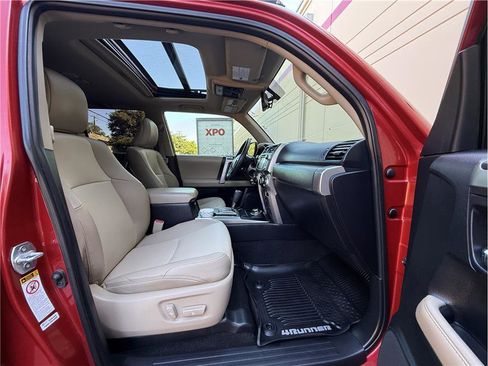 Used 2019 Toyota 4Runner SR5 Premium AWD/4WD image 13