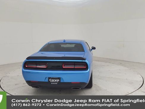 Used 2016 Dodge Challenger R/T Scat Pack w/ Leather Interior Group RWD image 13