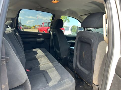 Used 2008 GMC Sierra 2500 SLE w/ SLE2 Preferred Package image 11