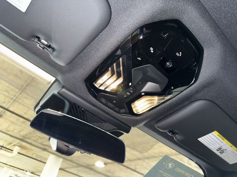 Used 2025 BMW X3 xDrive30i w/ Premium Package image 34