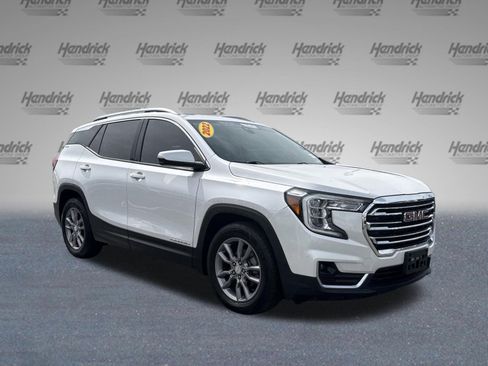 Used 2022 GMC Terrain SLT FWD image 2