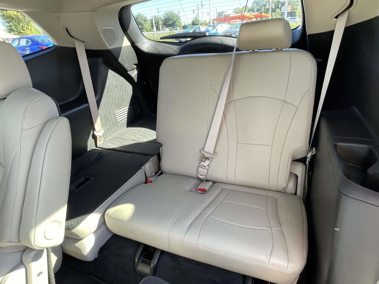Used 2021 Buick Enclave Essence w/ Sound and Sites Package FWD image 11