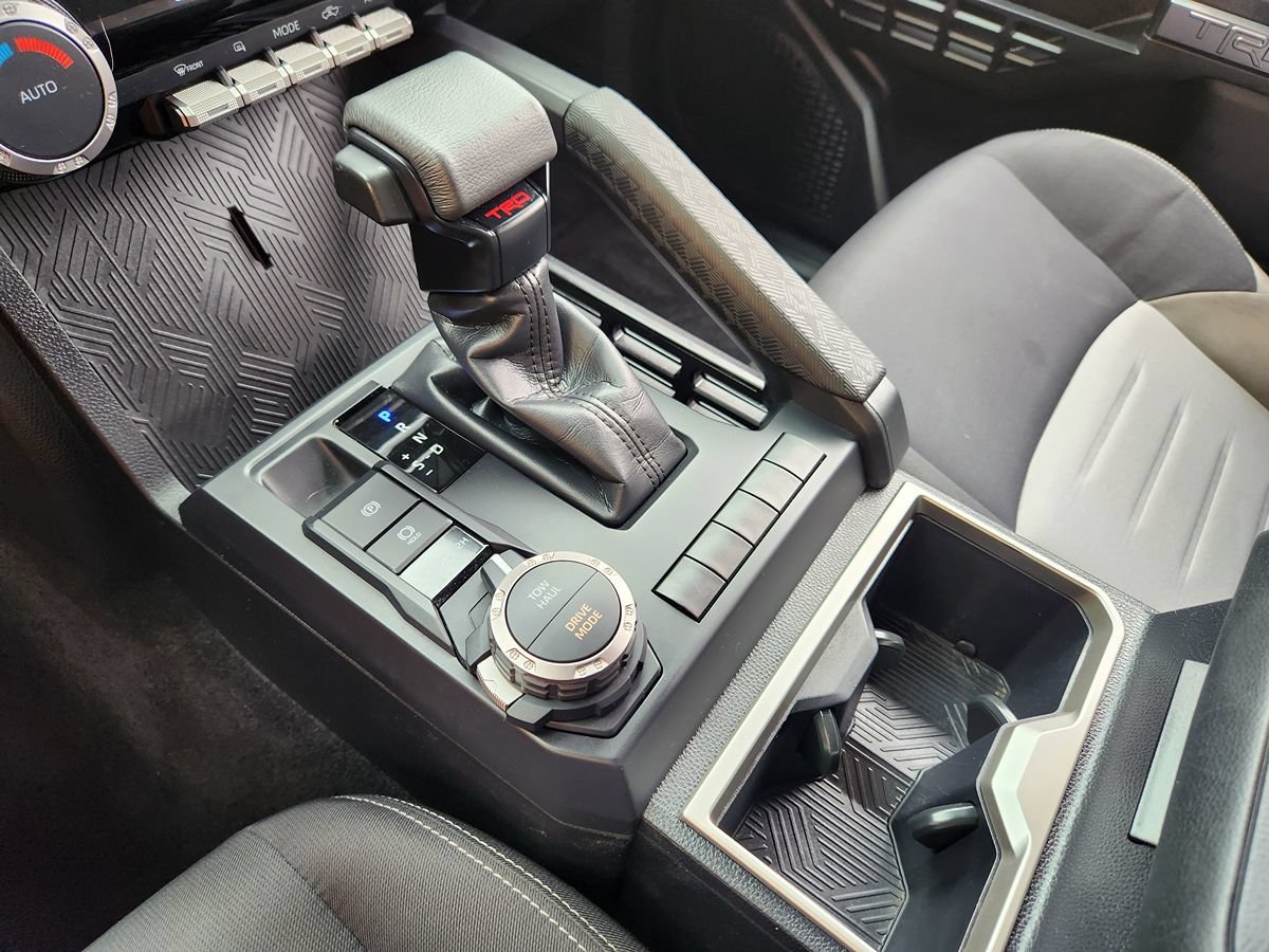 Used 2024 Toyota Tacoma TRD Sport AWD/4WD image 40