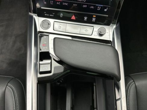 Certified 2024 Audi Q8 e-tron Premium Plus image 20