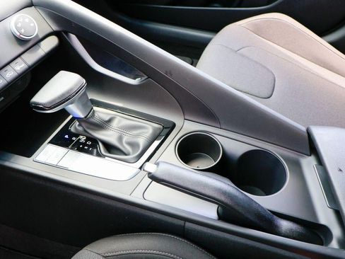 New 2026 Hyundai Elantra SE FWD image 19