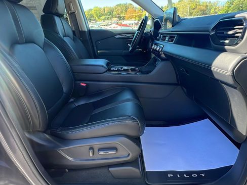New 2025 Honda Pilot EX-L image 13