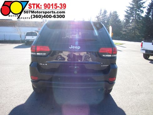 Used 2020 Jeep Grand Cherokee Laredo image 6