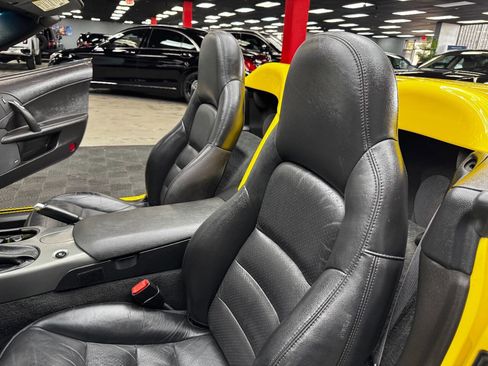 Used 2007 Chevrolet Corvette Convertible w/ Preferred Equipment Group image 43