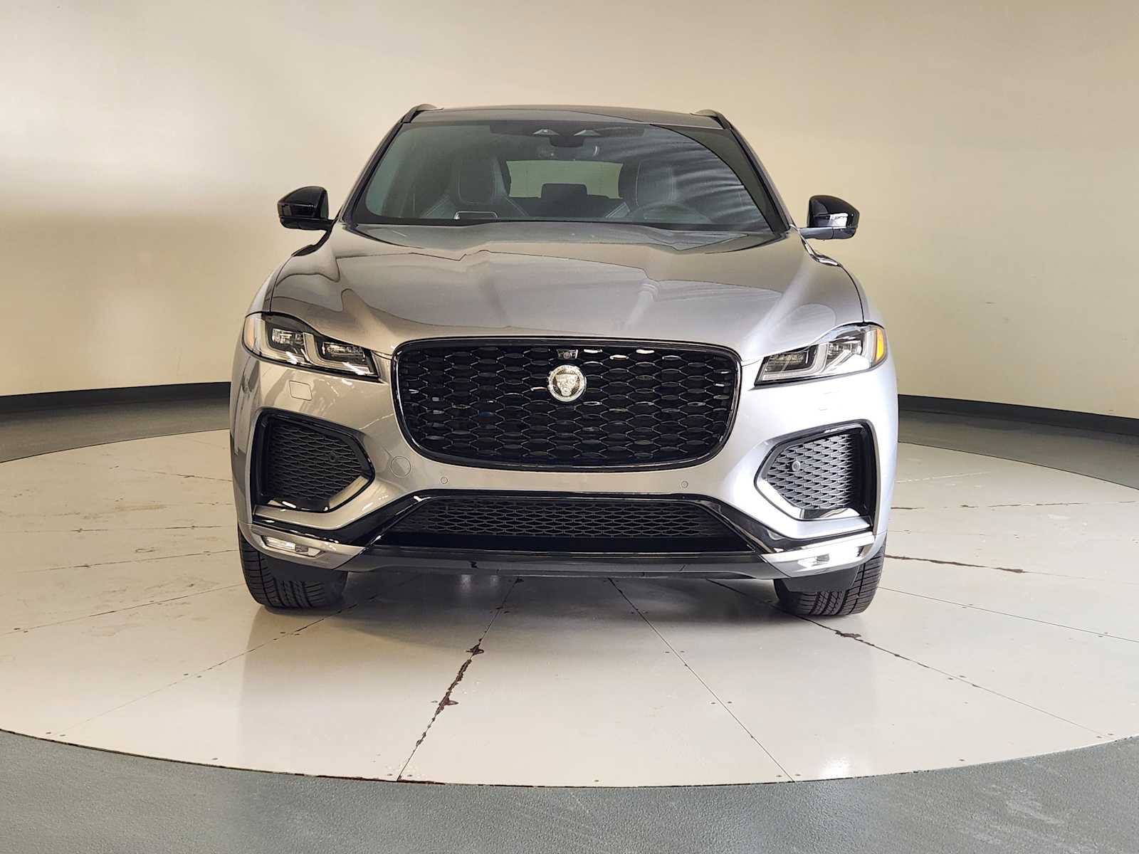 New 2026 Jaguar F-PACE R-Dynamic S AWD/4WD image 9