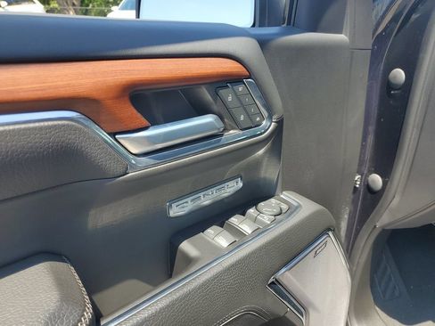 Used 2023 GMC Sierra 1500 Denali w/ Denali Reserve Package AWD/4WD image 25
