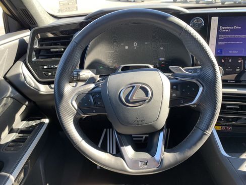 Used 2025 Lexus TX 500h AWD image 18