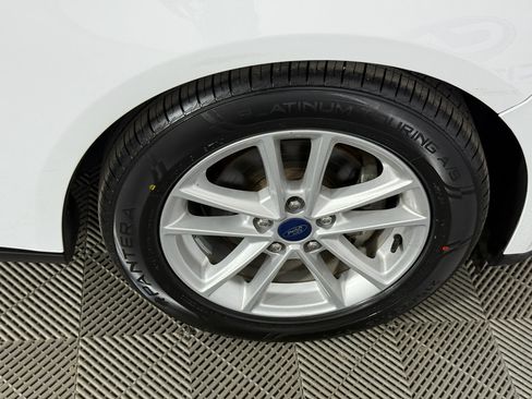 Used 2018 Ford Focus SE image 13