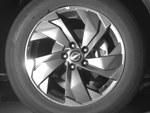 Used 2025 Nissan Rogue SV FWD image 13