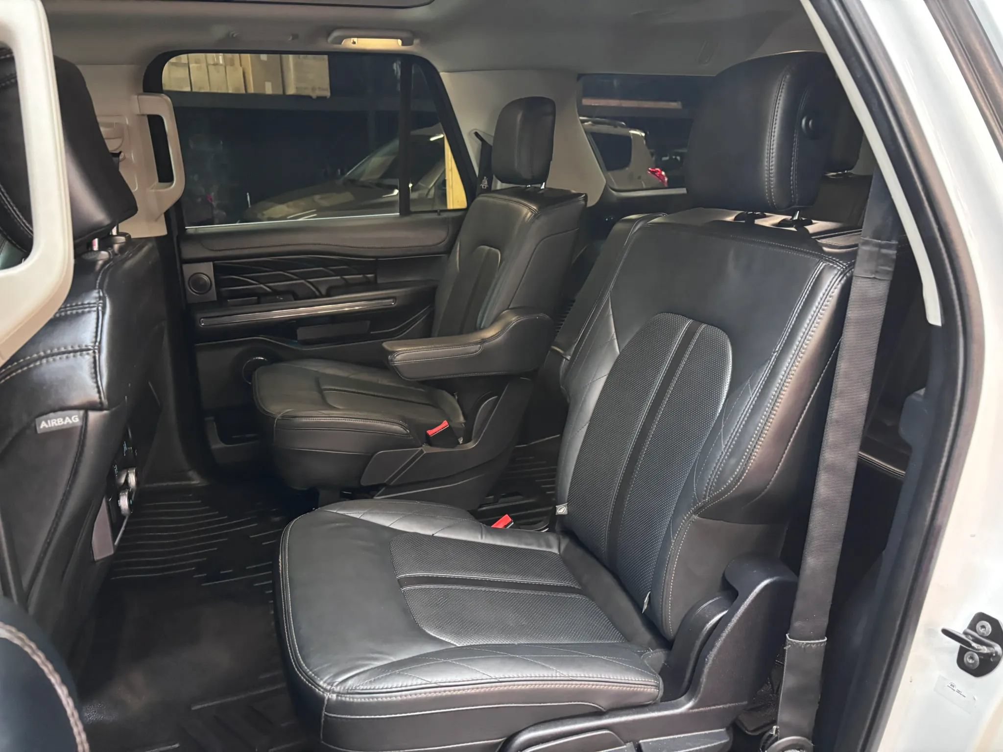 Used 2020 Ford Expedition Max Platinum AWD/4WD image 21