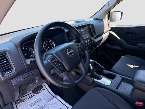 Used 2022 Nissan Frontier S RWD image 10