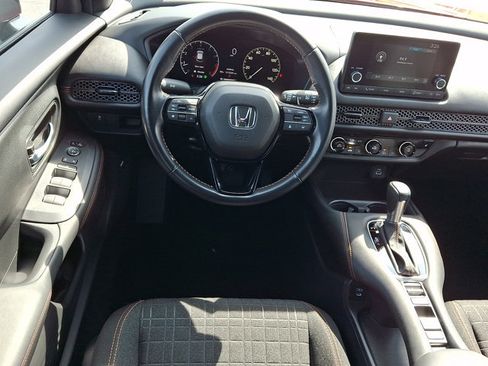 Certified 2025 Honda HR-V Sport image 12