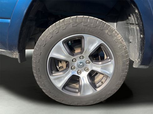 Used 2022 RAM 1500 Laramie image 12