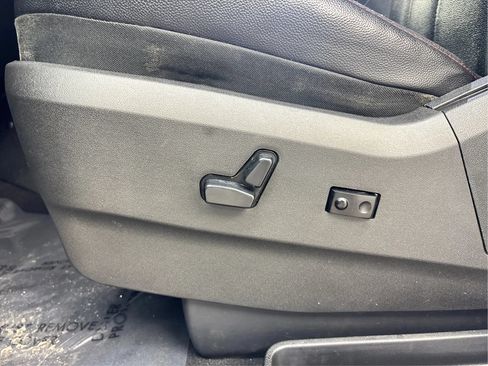 Used 2019 Dodge Grand Caravan GT FWD image 24