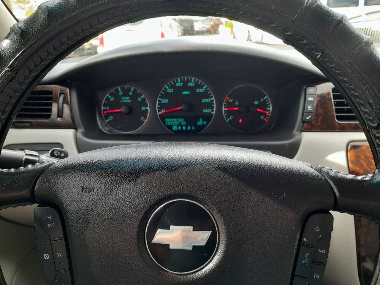 Used 2013 Chevrolet Impala LTZ FWD image 10