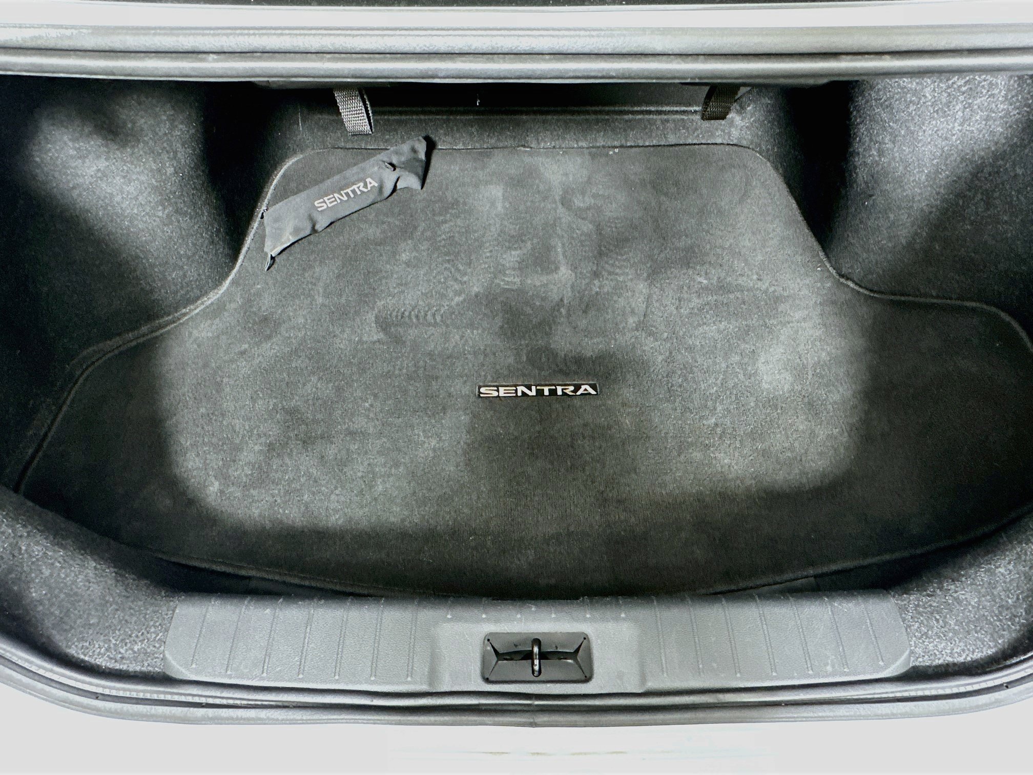 Used 2022 Nissan Sentra SV w/ Trunk Package FWD image 27