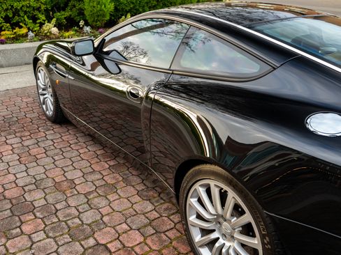 Used 2002 Aston Martin Vanquish image 42