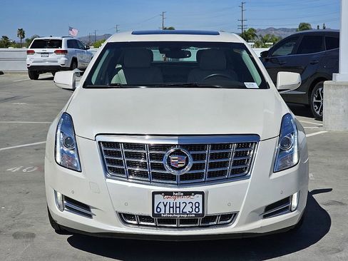 Used 2013 Cadillac XTS Luxury w/ Driver Awareness Package image 8