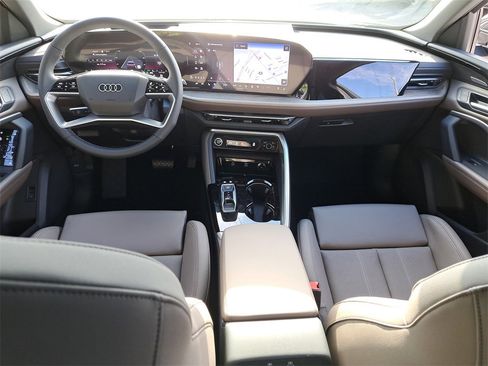 New 2025 Audi Q5 2.0T Premium Plus image 24