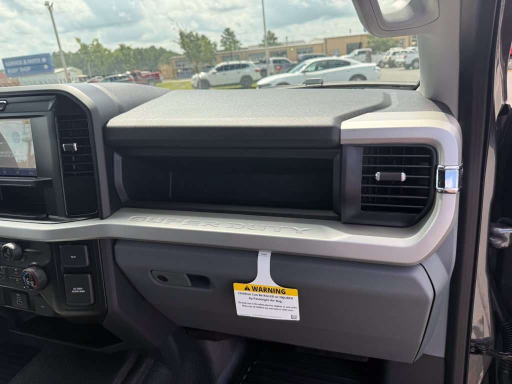 New 2025 Ford F350 XL w/ 360-Degree Camera Package RWD image 34