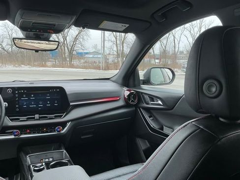 Used 2025 Chevrolet Equinox RS w/ Safety and Technology Package image 30