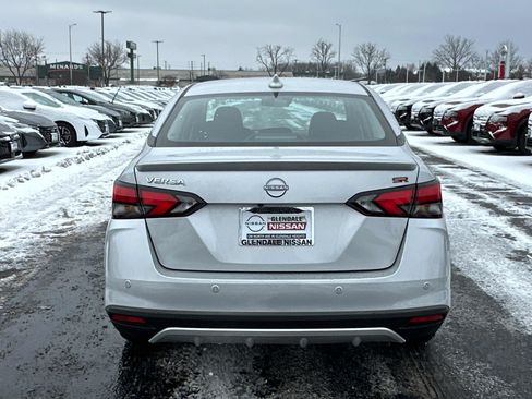 New 2025 Nissan Versa SR w/ Trunk Package image 5