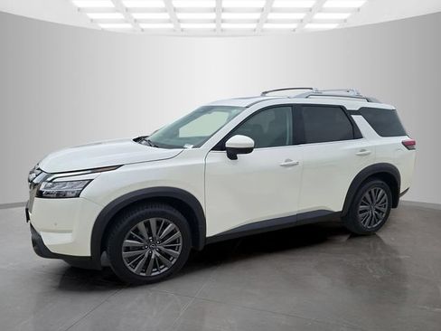 Used 2022 Nissan Pathfinder SL w/ SL Premium Package AWD/4WD image 6