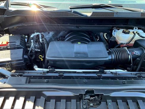 Used 2024 Chevrolet Silverado 1500 RST AWD/4WD image 28