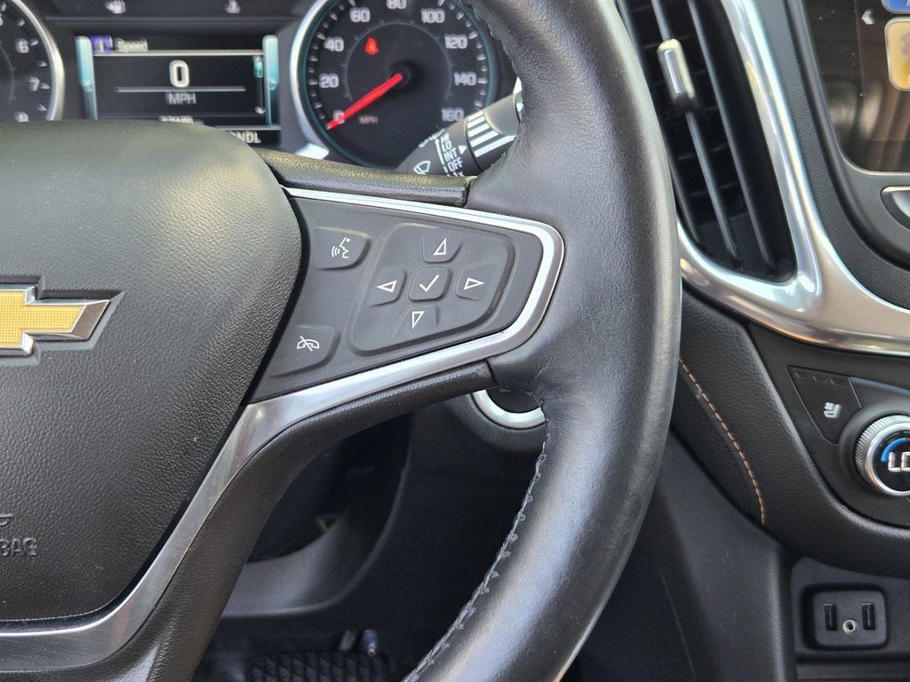 Used 2018 Chevrolet Equinox Premier AWD/4WD image 35